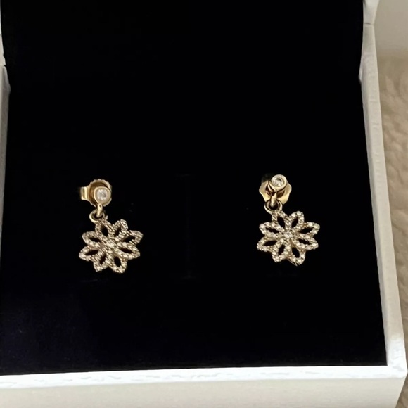 PANDORA Authentic 14K Gold ALE 585 Lace Botanique Dangle Earrings New - Picture 2 of 9